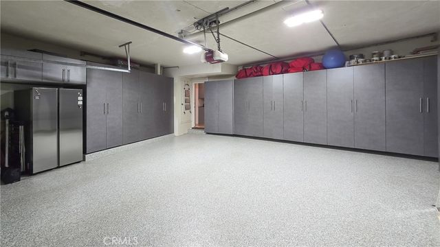 2244 N La Paz, Claremont, CA 91711