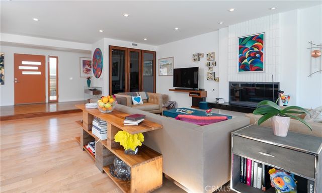 2244 N La Paz, Claremont, CA 91711