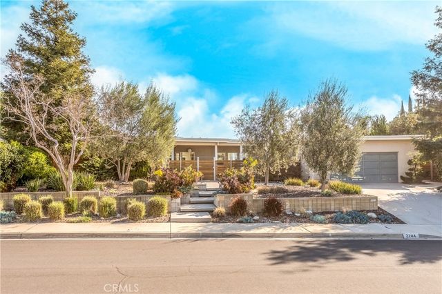 2244 N La Paz, Claremont, CA 91711