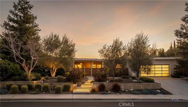 2244 N La Paz, Claremont, CA 91711