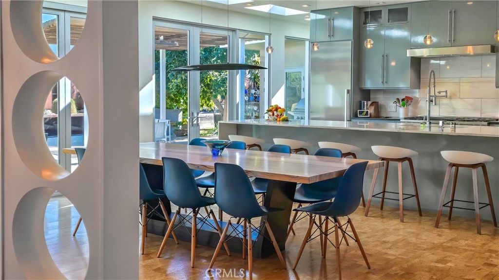 2244 N La Paz, Claremont, CA 91711