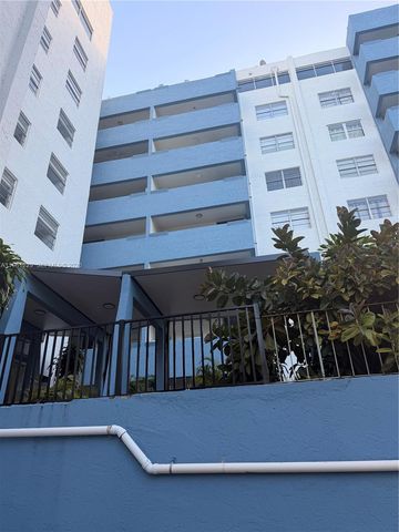 5050 NW 7th Street 511, Miami, FL 33126