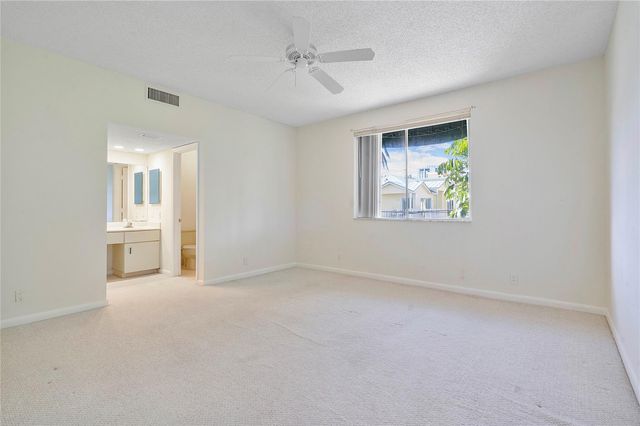3213 NE 16th St 110, Pompano Beach, FL 33062
