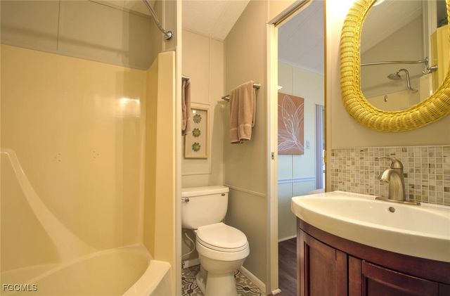 16331 Hermit Thrush LN, Fort Myers, FL 33908