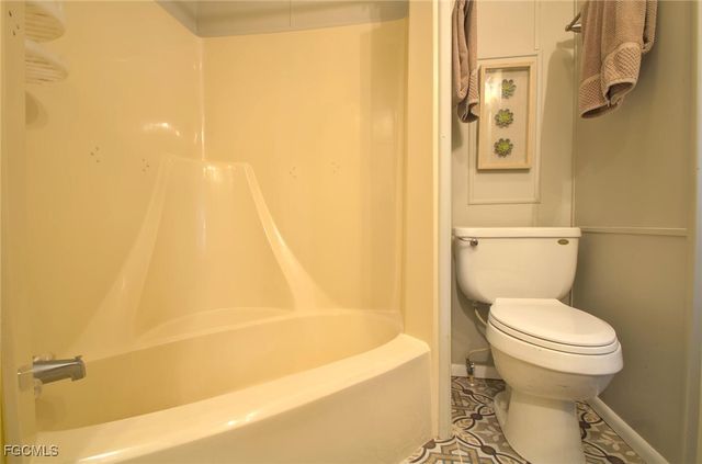 16331 Hermit Thrush LN, Fort Myers, FL 33908