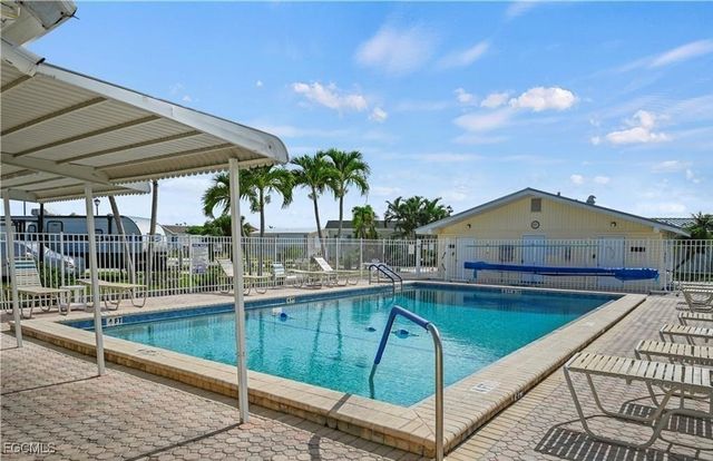 16331 Hermit Thrush LN, Fort Myers, FL 33908