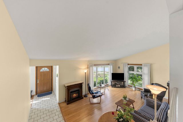 2345 Boeger Avenue, Westchester, IL 60154