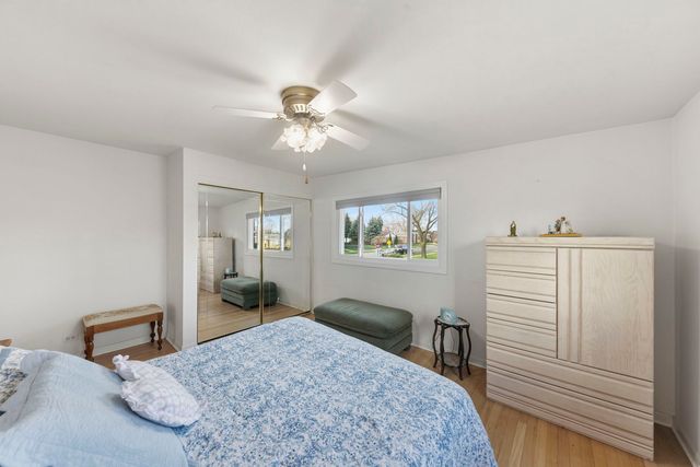 2345 Boeger Avenue, Westchester, IL 60154