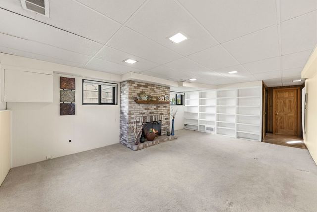 2345 Boeger Avenue, Westchester, IL 60154