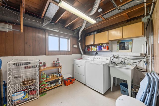 2345 Boeger Avenue, Westchester, IL 60154