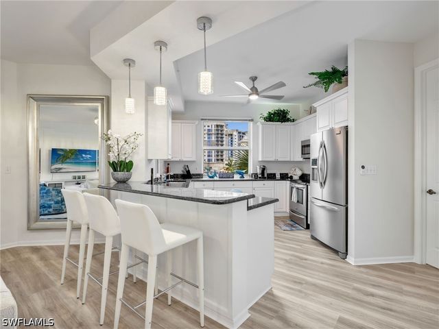 400 FLAGSHIP DR 302, Naples, FL 34108