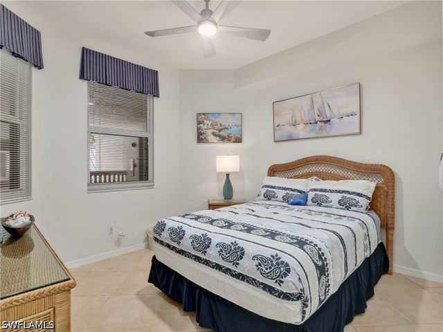 400 FLAGSHIP DR 302, Naples, FL 34108
