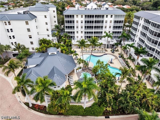 400 FLAGSHIP DR 302, Naples, FL 34108