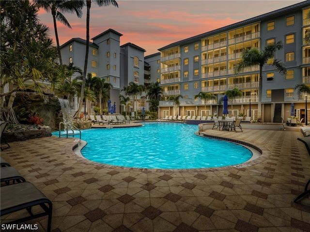 400 FLAGSHIP DR 302, Naples, FL 34108