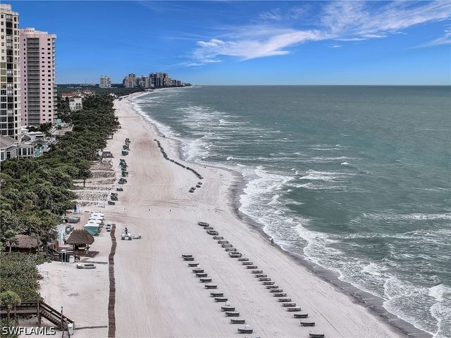 400 FLAGSHIP DR 302, Naples, FL 34108