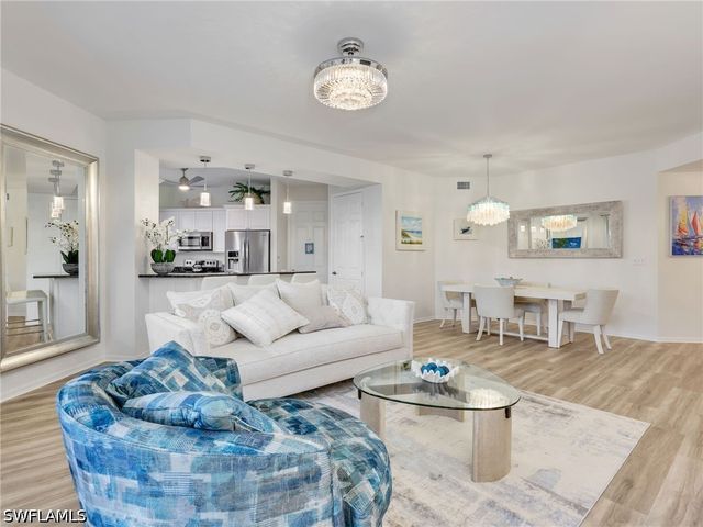 400 FLAGSHIP DR 302, Naples, FL 34108