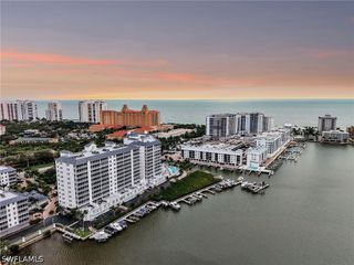 400 FLAGSHIP DR 302, Naples, FL 34108