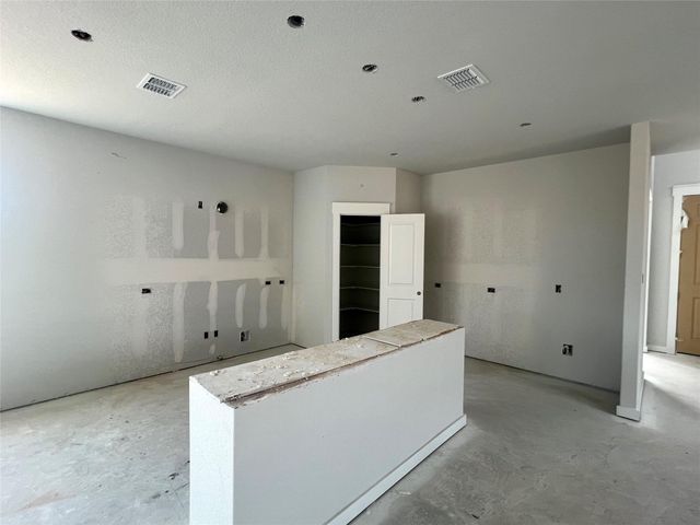 13517 Muny PKWY, Elgin, TX 78621