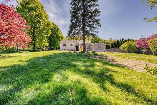 20 Francis Ave, Groveland, MA 01834