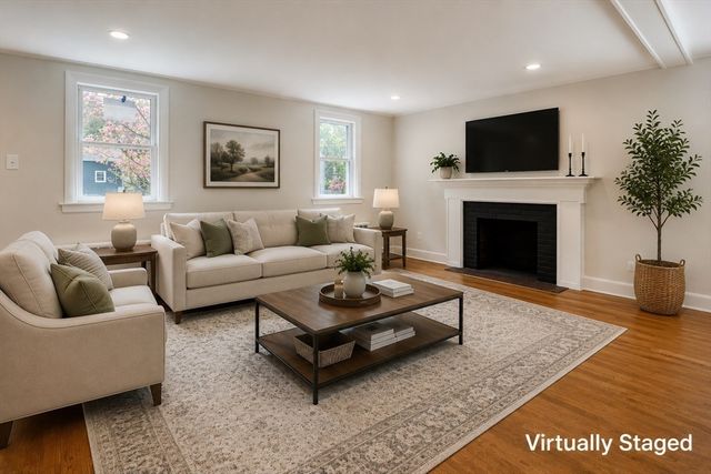 20 Francis Ave, Groveland, MA 01834