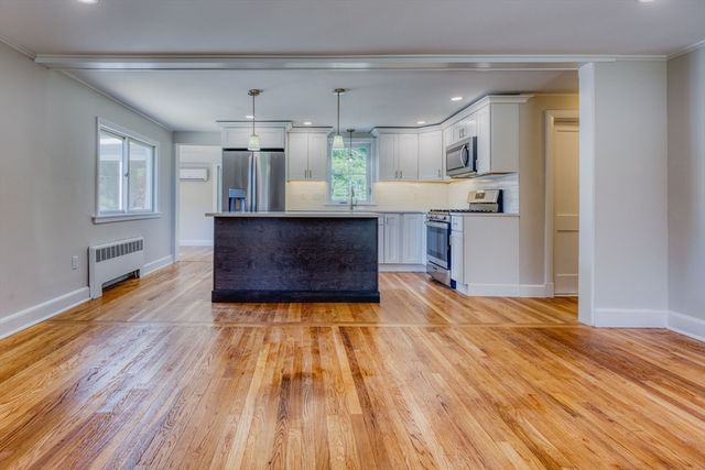 20 Francis Ave, Groveland, MA 01834