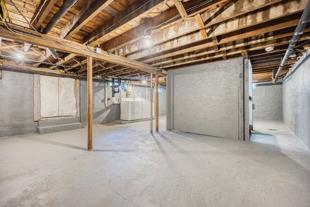 20 Francis Ave, Groveland, MA 01834