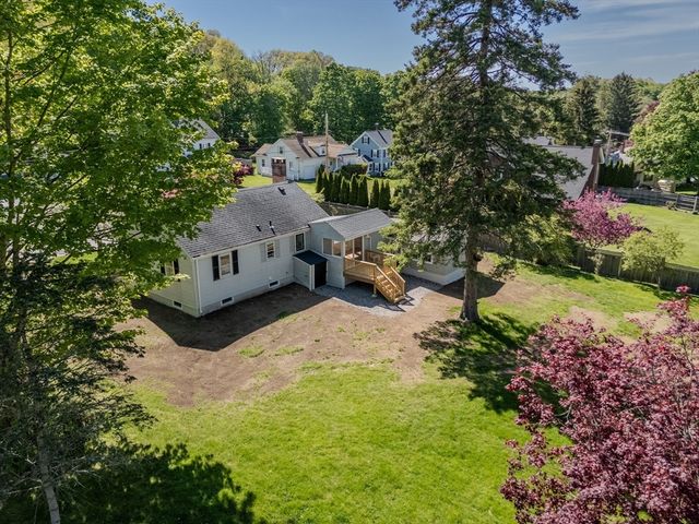 20 Francis Ave, Groveland, MA 01834