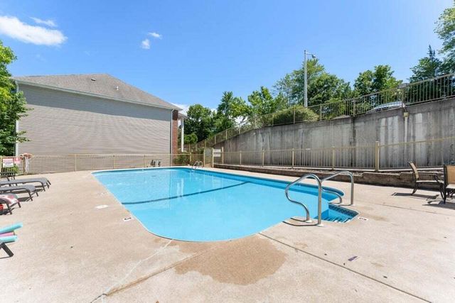 200 Golf View Drive 3, Branson, MO 65616