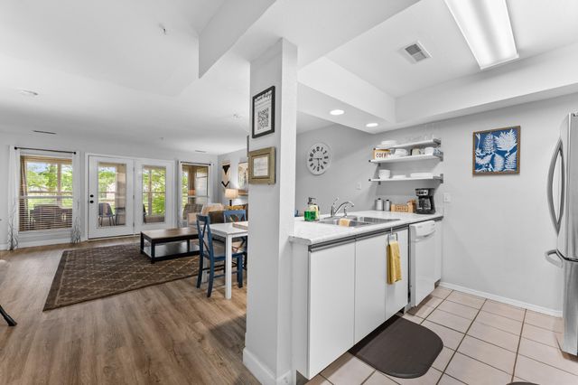 200 Golf View Drive 3, Branson, MO 65616