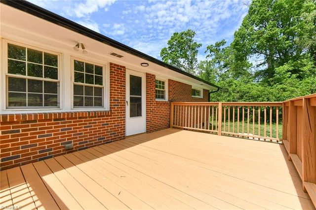 2507 E Woodlyn Way, Greensboro, NC 27407