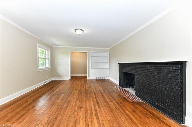 2507 E Woodlyn Way, Greensboro, NC 27407