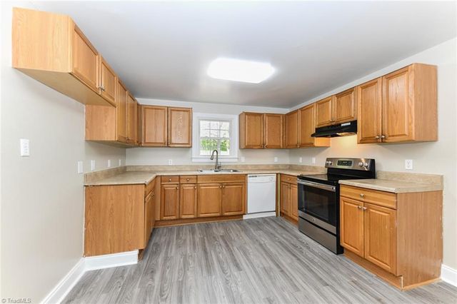 2507 E Woodlyn Way, Greensboro, NC 27407