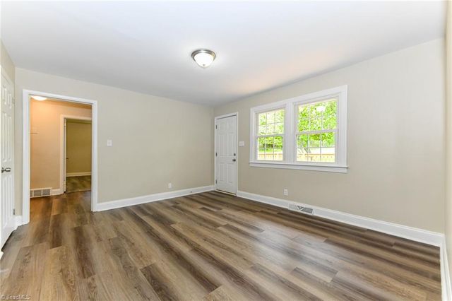 2507 E Woodlyn Way, Greensboro, NC 27407