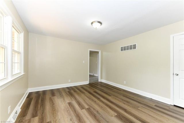 2507 E Woodlyn Way, Greensboro, NC 27407