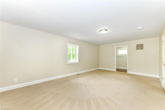 2507 E Woodlyn Way, Greensboro, NC 27407