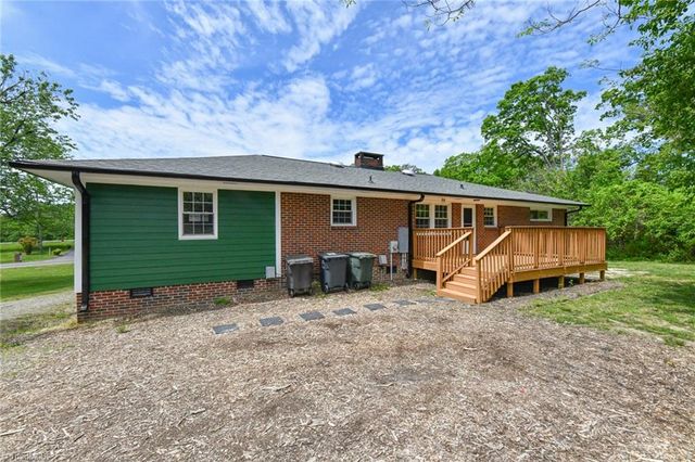 2507 E Woodlyn Way, Greensboro, NC 27407