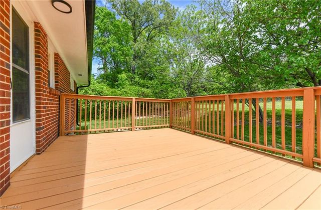 2507 E Woodlyn Way, Greensboro, NC 27407