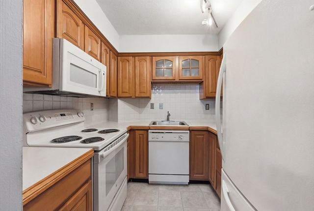 101 Mulberry St G3, Springfield, MA 01105