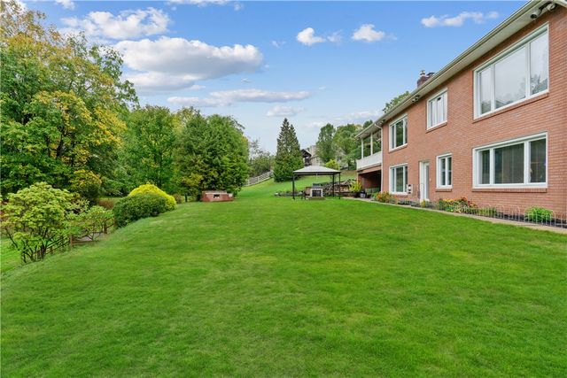 200 Demar Blvd, North Strabane, PA 15317