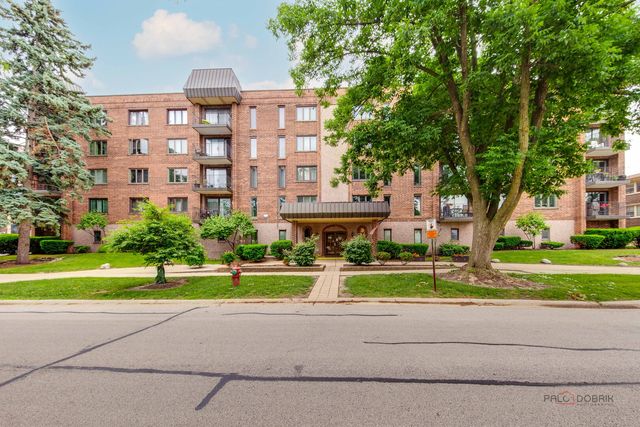 1551 Ashland Avenue 306, Des Plaines, IL 60016