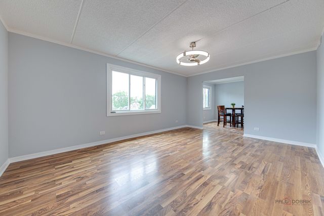 1551 Ashland Avenue 306, Des Plaines, IL 60016