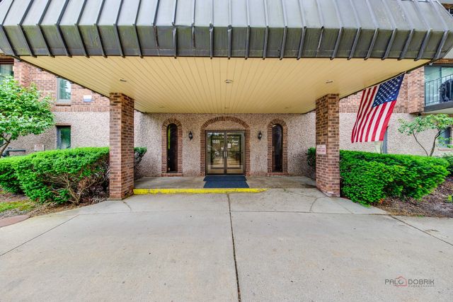 1551 Ashland Avenue 306, Des Plaines, IL 60016