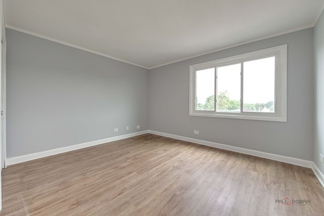 1551 Ashland Avenue 306, Des Plaines, IL 60016