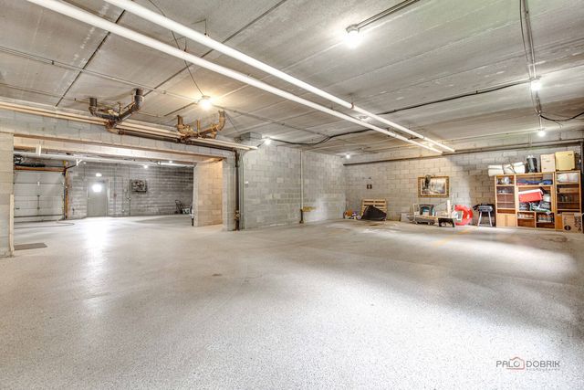 1551 Ashland Avenue 306, Des Plaines, IL 60016