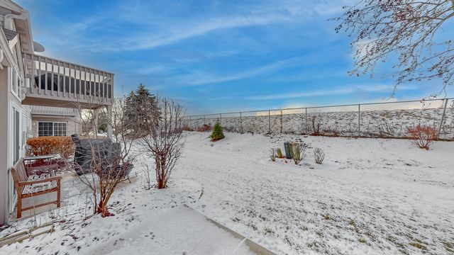 1978 Gary Court B, Schaumburg, IL 60193