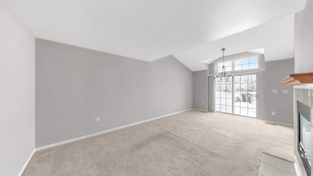 1978 Gary Court B, Schaumburg, IL 60193