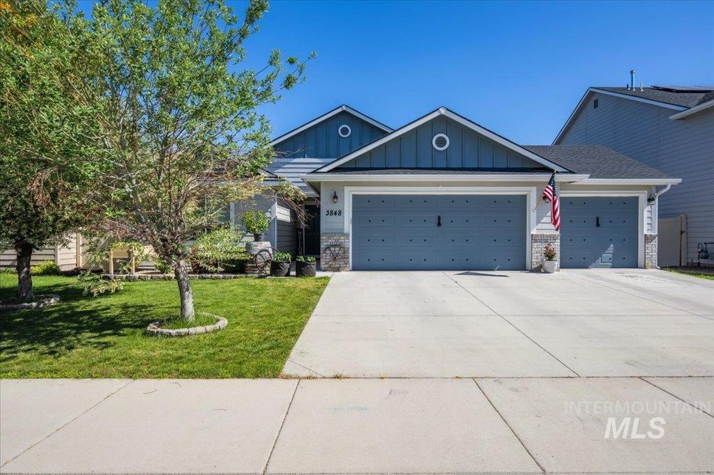 3848 W Newland St, Meridian, ID 83646