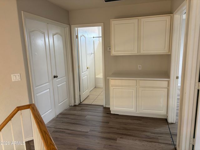 128 W OXFORD Lane, Gilbert, AZ 85233