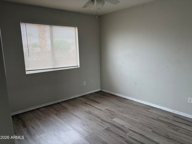 128 W OXFORD Lane, Gilbert, AZ 85233