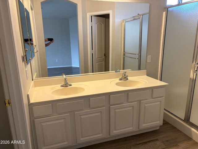 128 W OXFORD Lane, Gilbert, AZ 85233